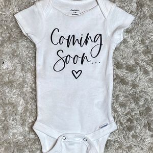 Coming soon baby onesie, Pregnancy announcement onesie, Baby reveal onesie, Gift